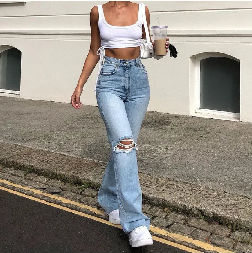 Jean Femme Taille Haute. Style Rétro Évasé avec Détails Usés